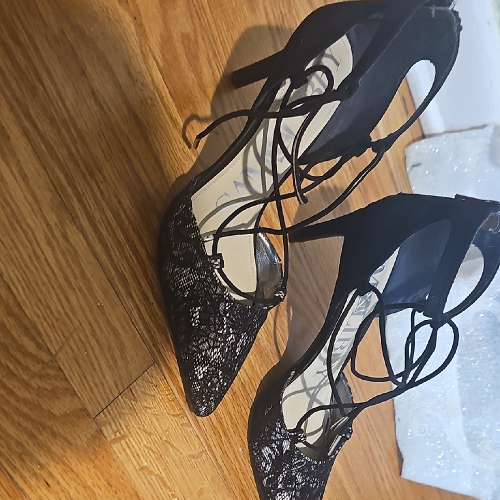 Sam And Libby Elegant Black Lace Women's Heels